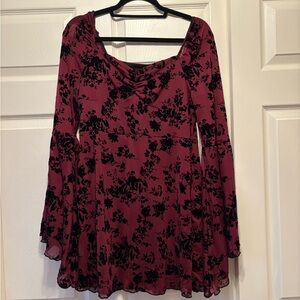Women's Wine Floral Bell-Sleeve Mini Dress